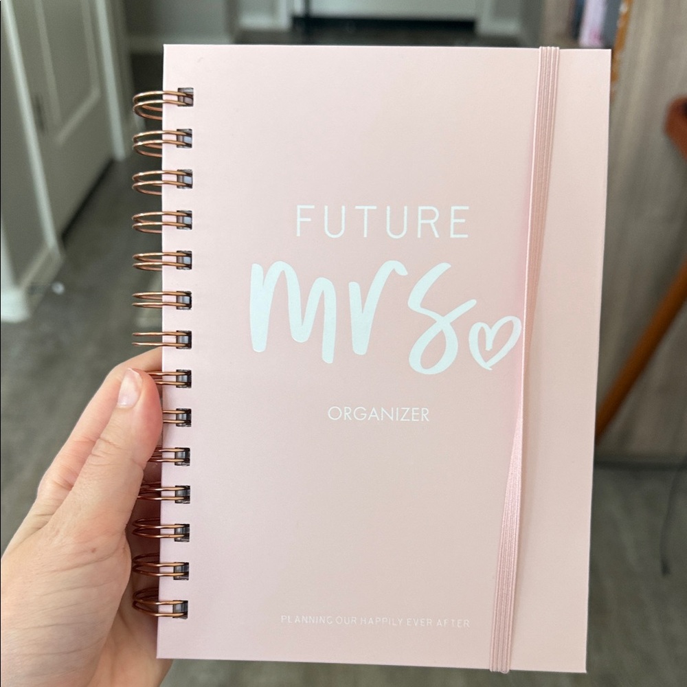 Wedding Planner - Brand New!